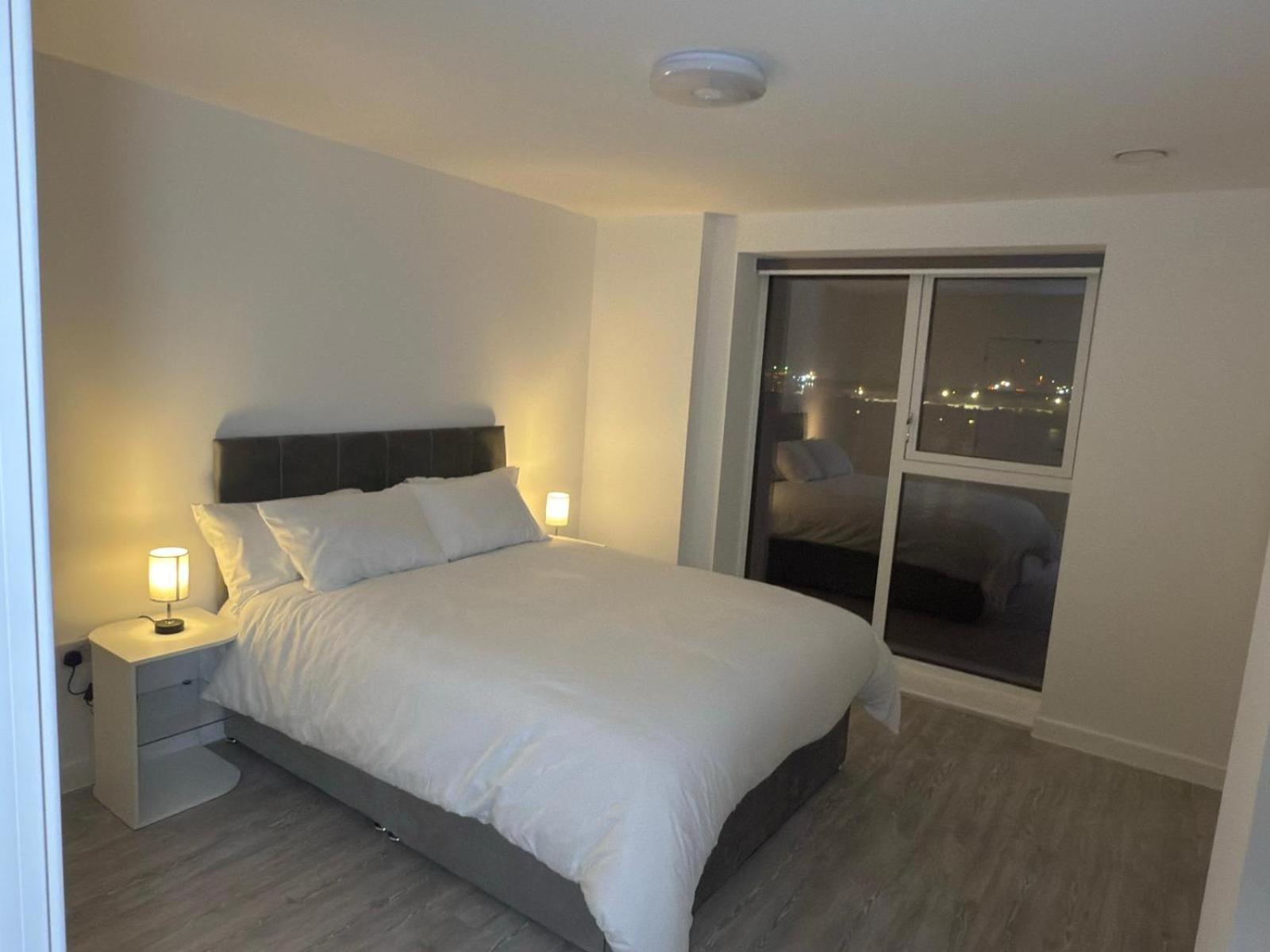 Serenity Waterfront 2 Bed Apartment Northfleet Екстериор снимка