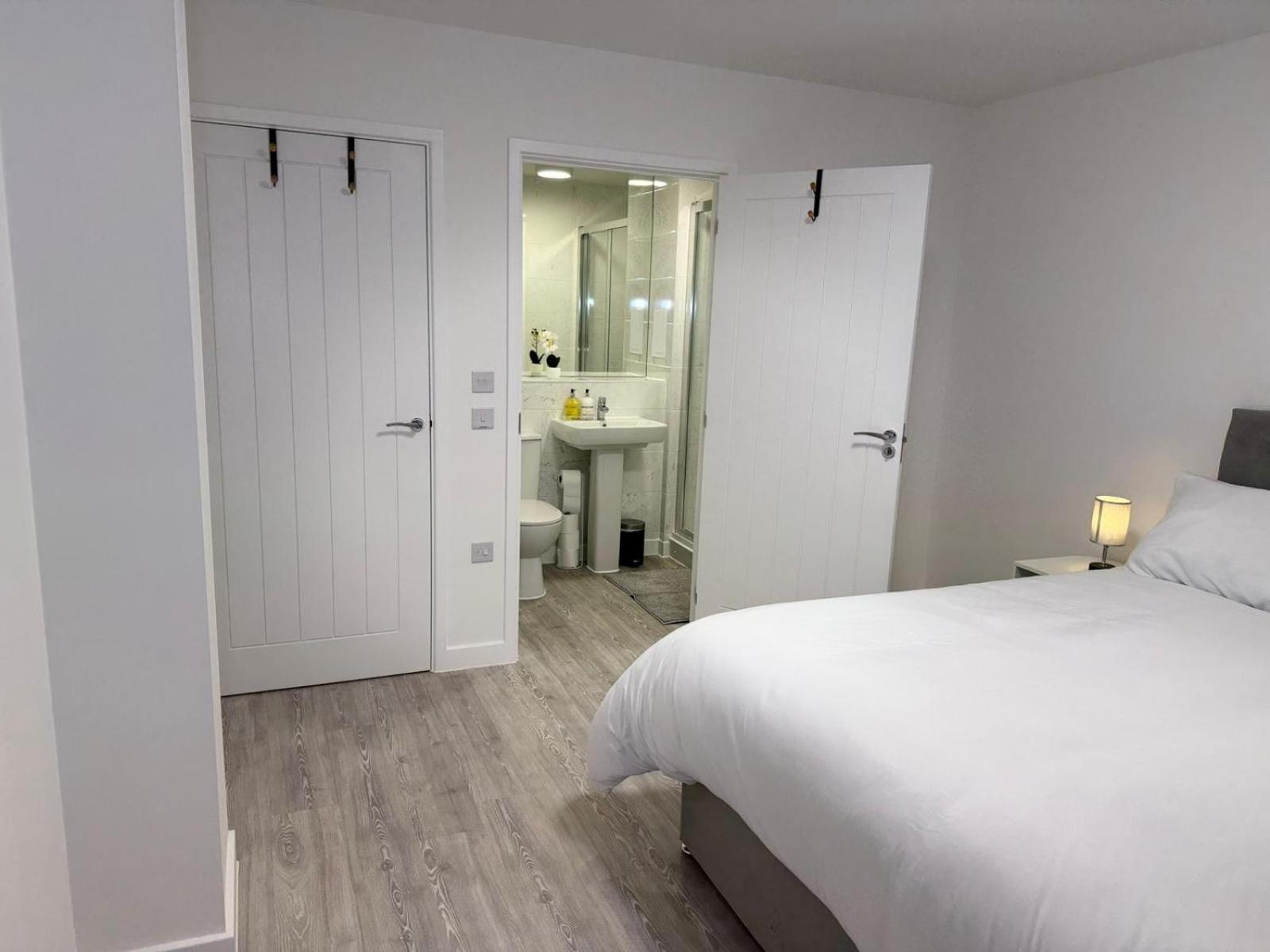 Serenity Waterfront 2 Bed Apartment Northfleet Екстериор снимка