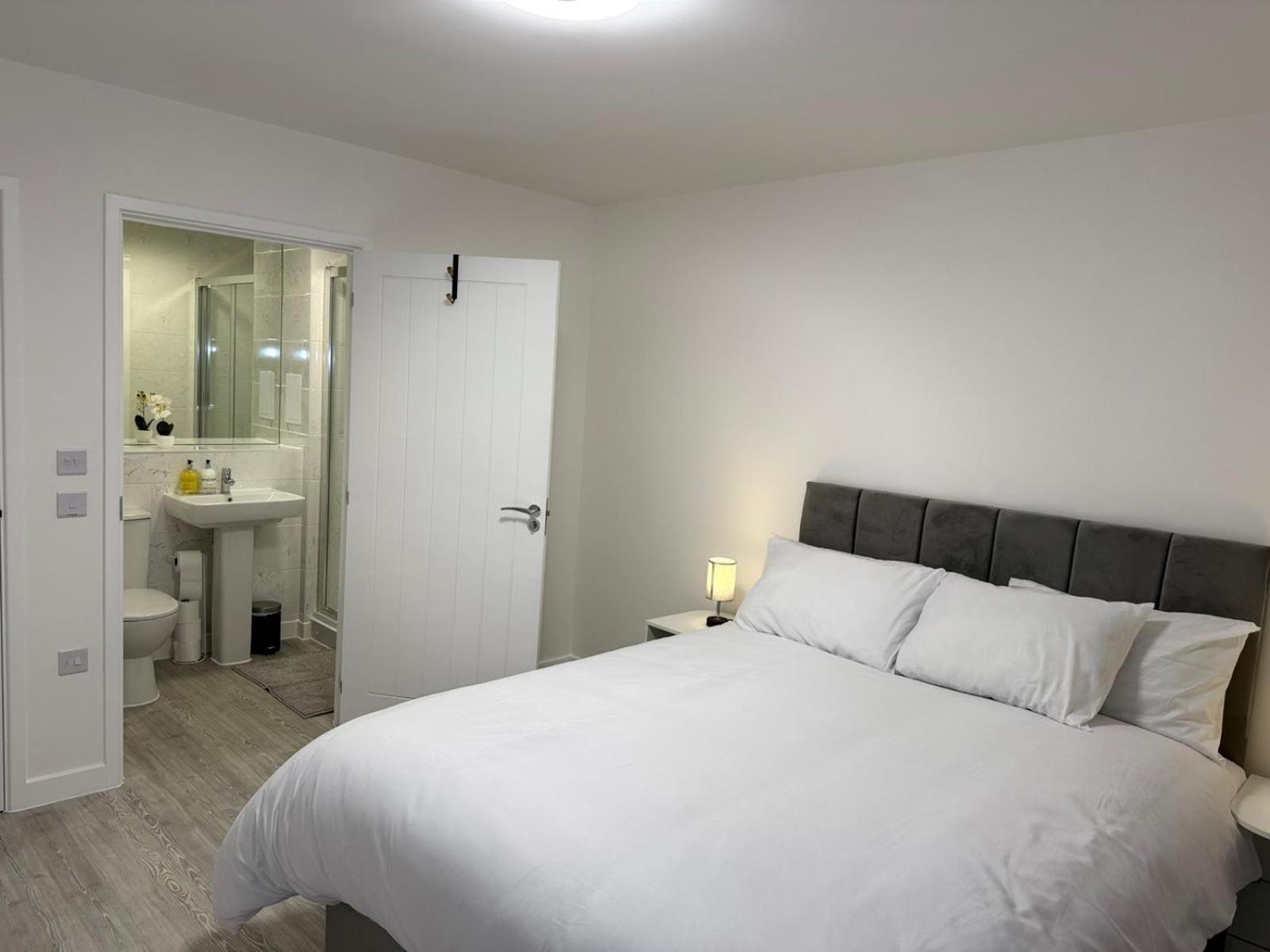 Serenity Waterfront 2 Bed Apartment Northfleet Екстериор снимка