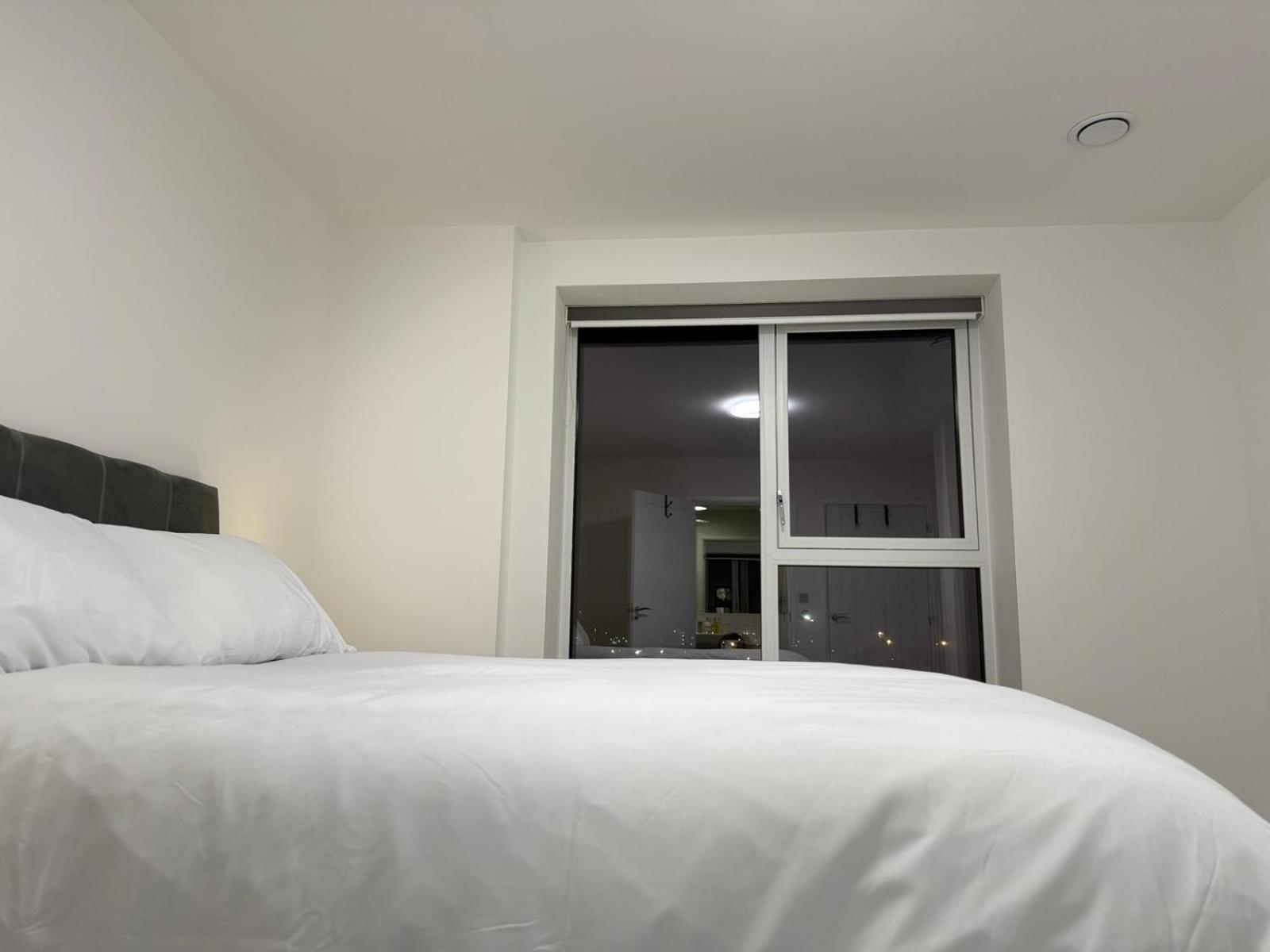 Serenity Waterfront 2 Bed Apartment Northfleet Екстериор снимка