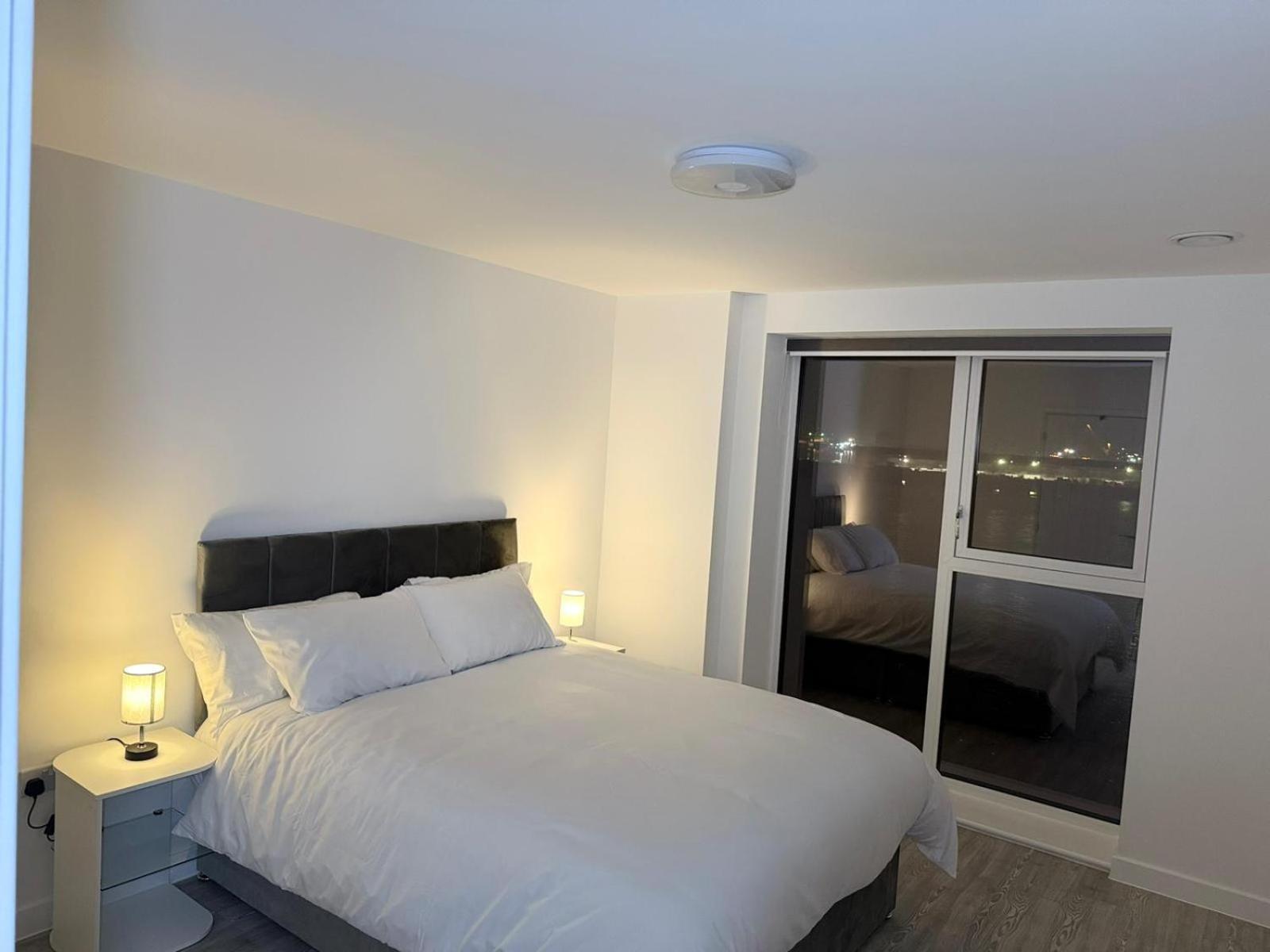 Serenity Waterfront 2 Bed Apartment Northfleet Екстериор снимка