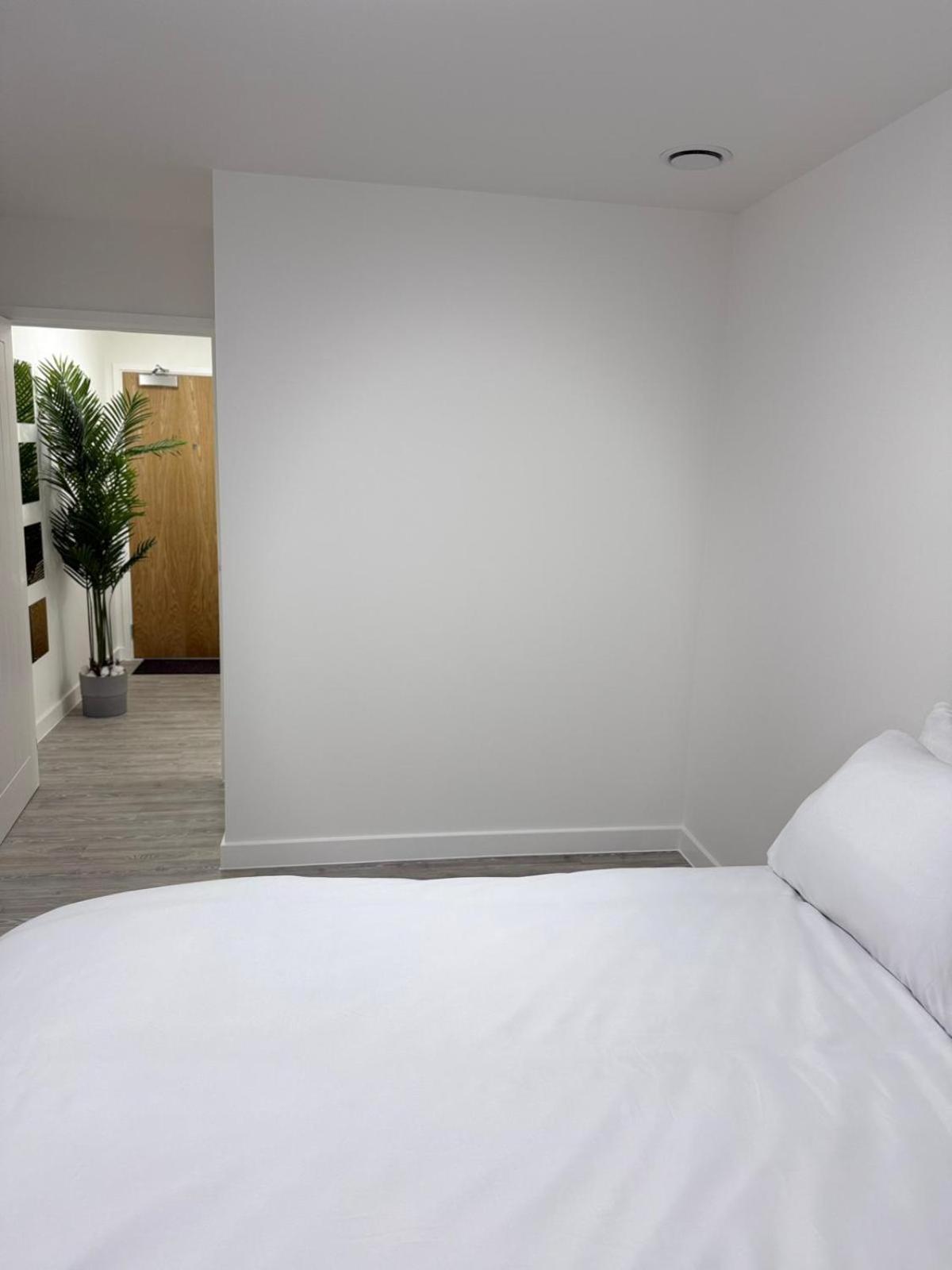 Serenity Waterfront 2 Bed Apartment Northfleet Екстериор снимка
